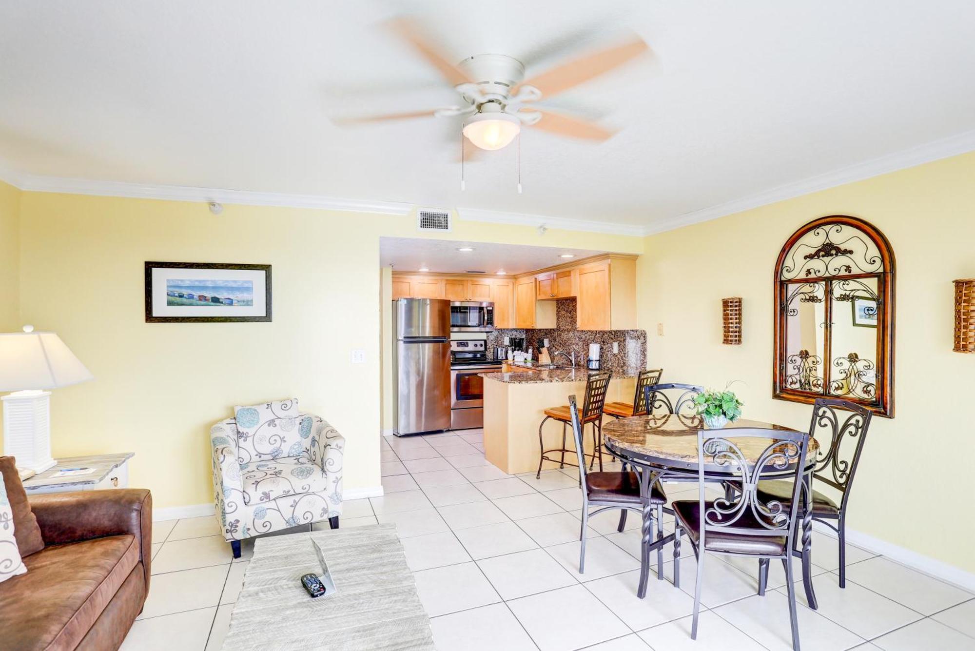 South Beach Condo Hotel By Travel Resort Services, Inc. St. Pete Beach Bagian luar foto