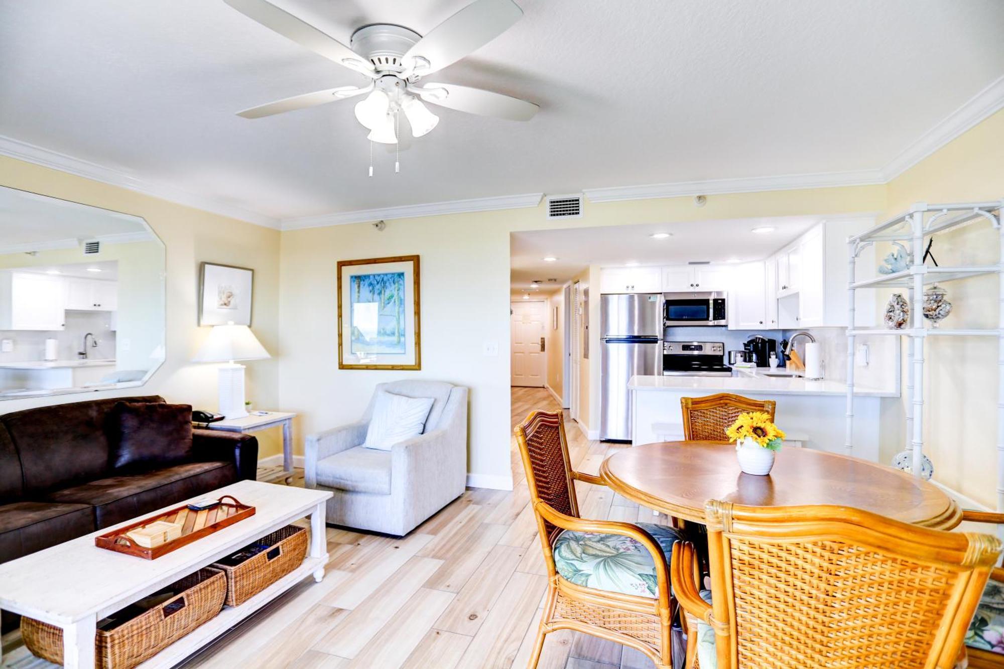 South Beach Condo Hotel By Travel Resort Services, Inc. St. Pete Beach Bagian luar foto