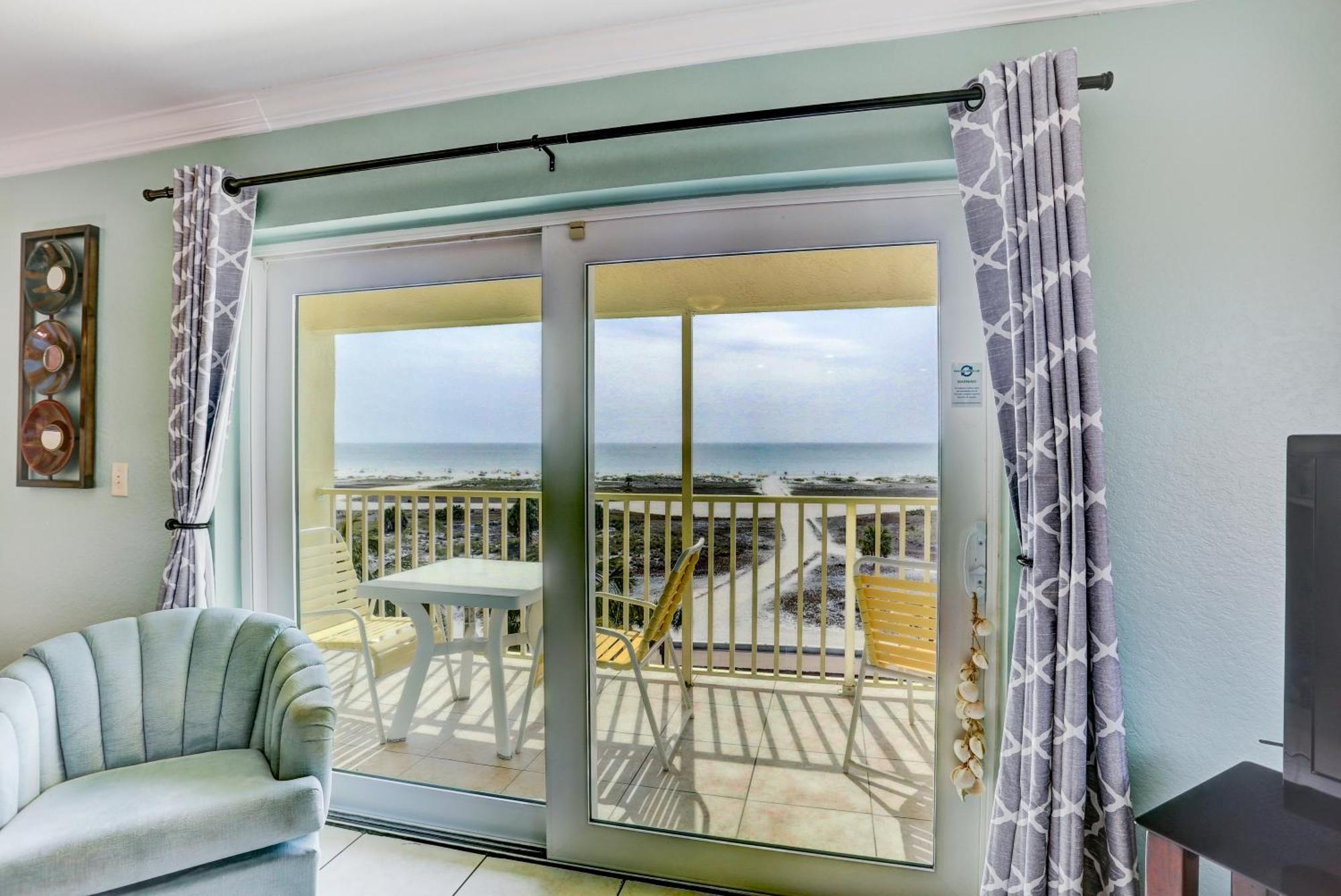 South Beach Condo Hotel By Travel Resort Services, Inc. St. Pete Beach Bagian luar foto