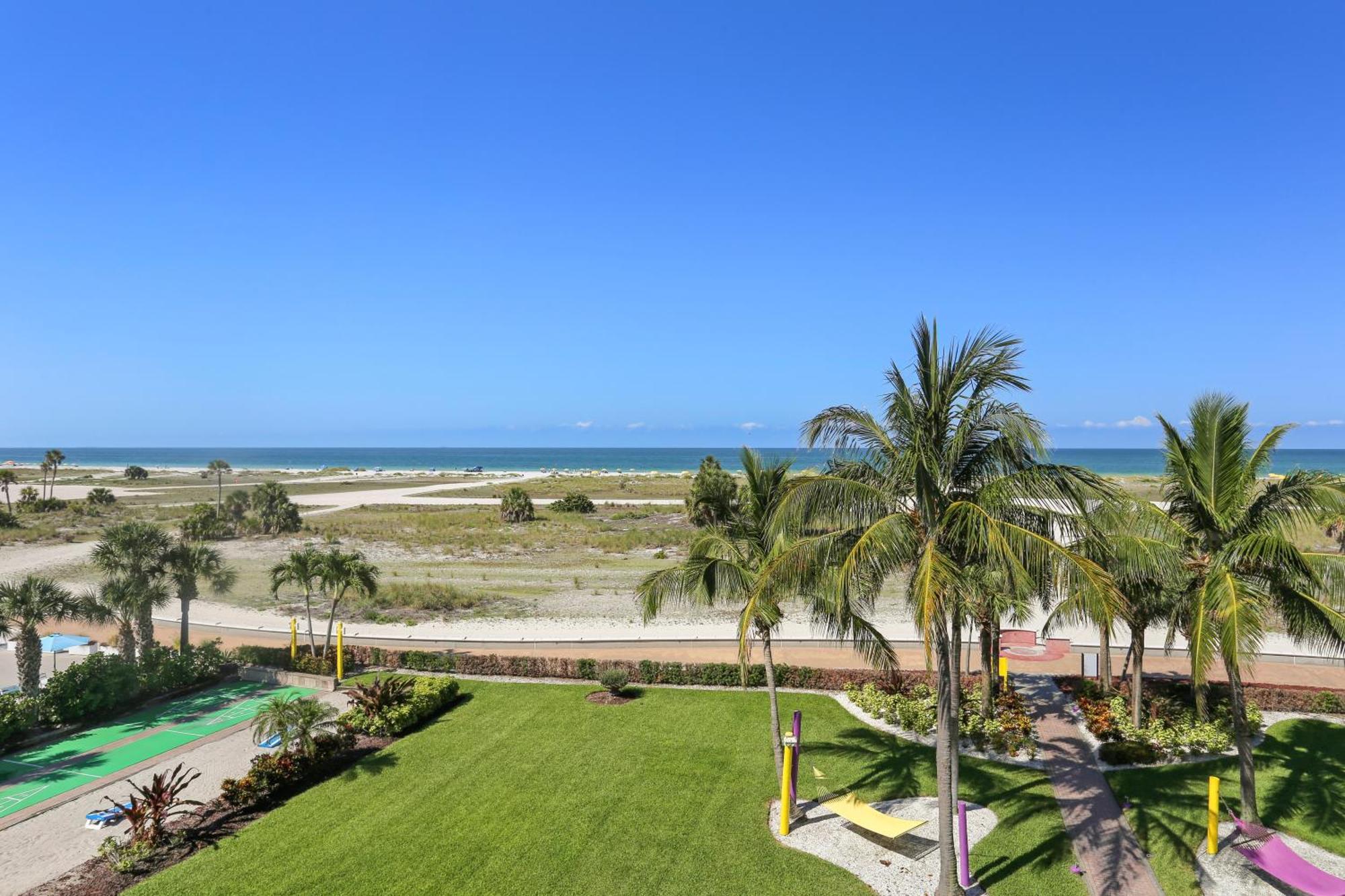 South Beach Condo Hotel By Travel Resort Services, Inc. St. Pete Beach Bagian luar foto