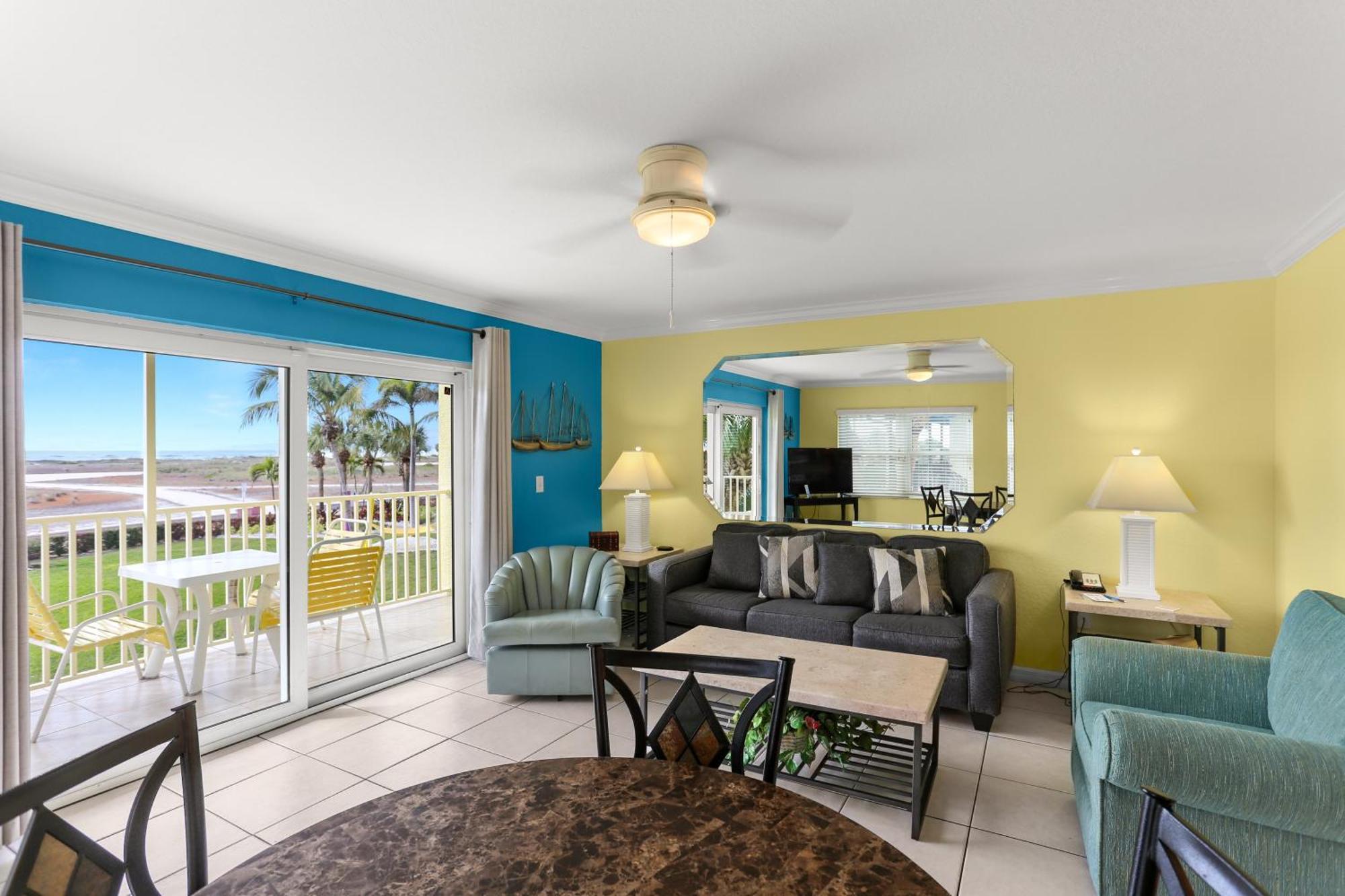 South Beach Condo Hotel By Travel Resort Services, Inc. St. Pete Beach Bagian luar foto